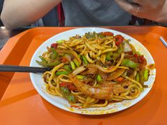 -牛一嘴·兰州牛肉面·大盘鸡(财富中心店)