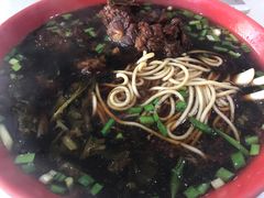 -小龙大肉面馆