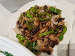 -梅利汴京烤鸭•开封豫菜地标店(东大街店)