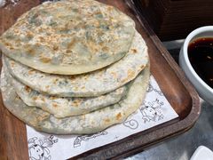 羊肉沙葱馅饼-哈啾嗨·新概念蒙餐(红星新城店)