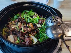 茶树菇香辣鸡煲-清真重庆巴爷香辣鸡煲(南小巷店)