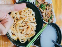 -志权牛肉面(灵山路店)