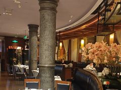 -八府香鸭·啫啫煲(华山路店)