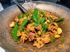 -费大厨辣椒炒肉(高铁吾悦广场店)
