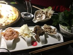 -九鼎轩脆毛肚火锅(商业街店)