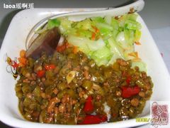 好像是什么酸豆角肉末饭~-南城香·饭香串香馄饨香(赵公口店)