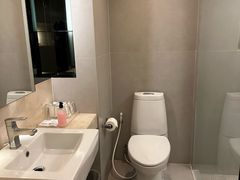 -西隆翠妮提酒店