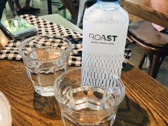 -ROAST coffee & eatery
