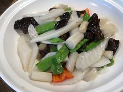 -香山湖家家宴(中山陵店)