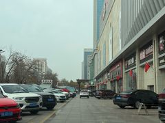 -奎屯友好时尚购物中心