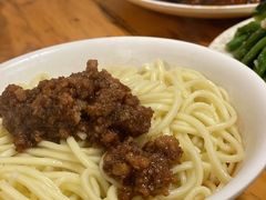 素椒杂酱面-明红蹄花(糍粑店街店)