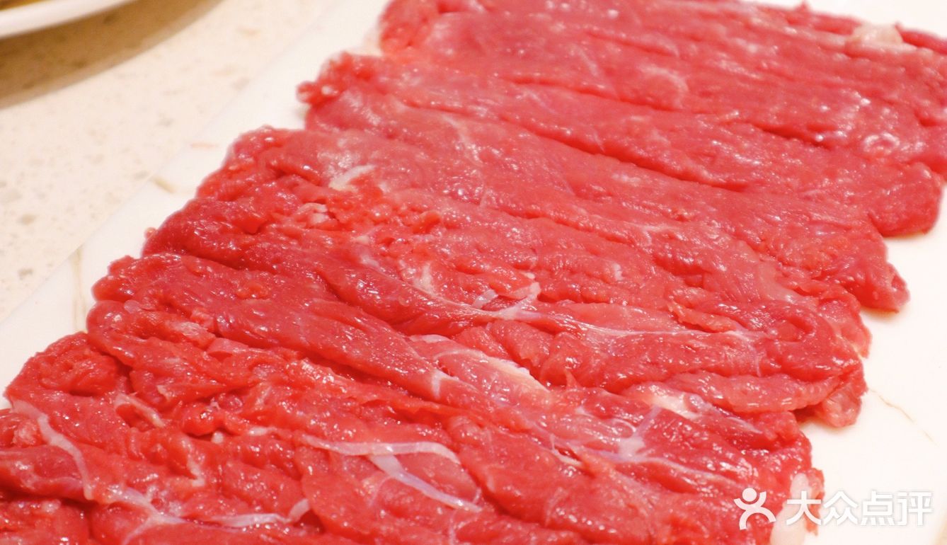 晚上排队超长酱料好评好评!不管是芝麻酱+韭花酱