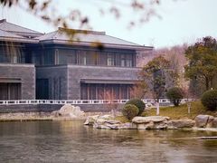 -鹦鹉寺公园