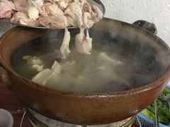 -威邵鸡煲(西华路总店)
