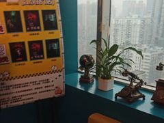 -荒岛实景沉浸密室(江汉路1店)