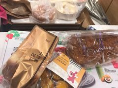 -巴黎贝甜(大宁国际商业广场店)
