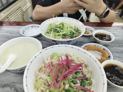 -海碗居老北京炸酱面(增光路店)