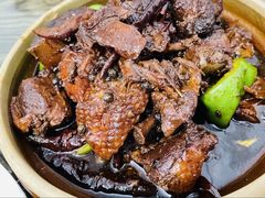 砂钵黑鸭-神仙钵湘香土菜馆(光华路店)