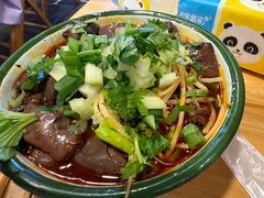 -拈签一笑黄牛肉辣卤串串