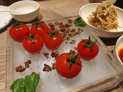 番茄脆菇沙拉-小大董·烤鸭(凤凰汇店)