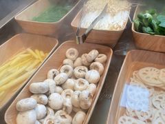 -黑金·寻焰自助百汇·烤肉·火锅(中街店)