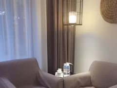 -东方绿舟宾馆·停车场