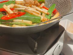 花生芽炒秋葵-老阿爸鲜鱼土菜(独墅湖店)