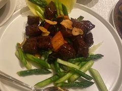 黑金雪花牛肉粒-上海和平饭店龙凤厅 Dragon Phoenix