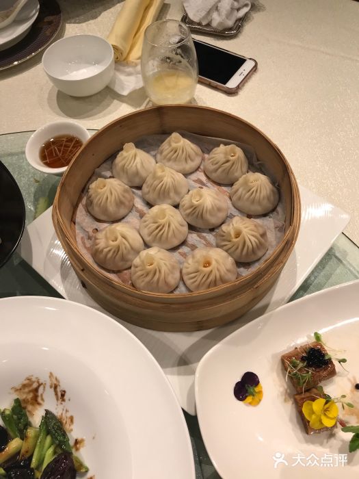 上海和平饭店龙凤厅 Dragon Phoenix上海小笼包图片