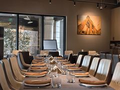 -Efes Turkish & Mediterranean Cuisine 艾菲斯餐厅(陆家嘴店)