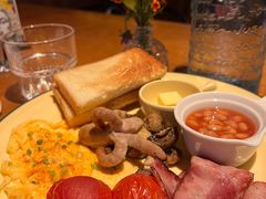 -JINNS锦时 steak&pizza(浸信会礼拜堂旧址店)