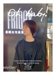 -FRIDAY星期五专业美发沙龙