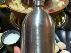 -果松木炭酸菜铜火锅·外婆参鸡汤