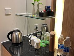 -上海虹桥君丽假日酒店(娄山关路地铁站店)