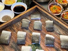 -围炉肉舍•炭烤活鳗•丹东海鲜烤肉(步行街店)