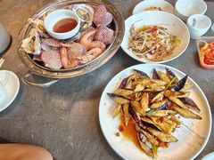 -五谷丰登农家院·地道胶东菜·海鲜烧烤(威海店)