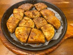 料理烤特色火烧-老东镇啤酒屋海鲜加工·蒸汽海鲜·海鲜烧烤(台东店)