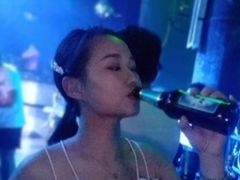 -好莱坞酒吧