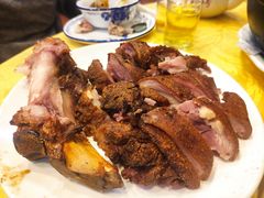 原汁德国脆皮咸猪手-合力居·生记路边鸡(北京路店)