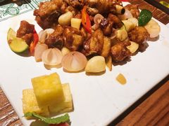 泰式柠檬香叶鸡-云海肴·汽锅鸡·云南菜(美罗城店)