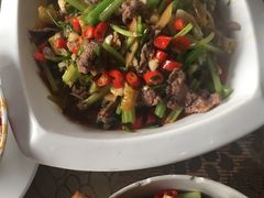 -独一佳老胡湘菜馆(矿山路店)