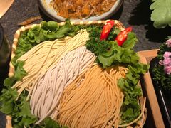 -湊湊火锅·茶憩(新中关购物中心店)