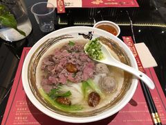 鲜烫牛肉牛丸粿条-一肴·牛肉粿条(罗湖万象店)