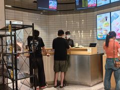 -麦当劳(徐汇漕溪北路百脑汇店)