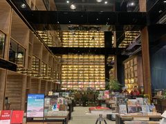 -半山书局(新世纪商城店)