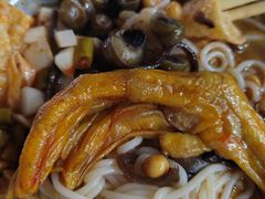 -螺满地螺丝粉