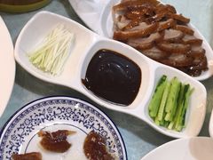 -六和聚传统烤鸭.天津菜(和平店)