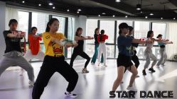-STAR舞蹈工作室