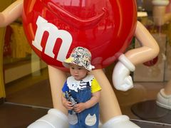 -m豆巧克力世界(上海世茂广场店)