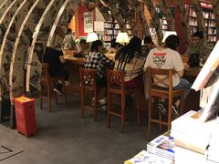 -西西弗书店(三峡广场湟恩新纪元购物广场店)